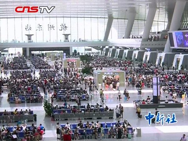 记者调查:低头族你错过了什么