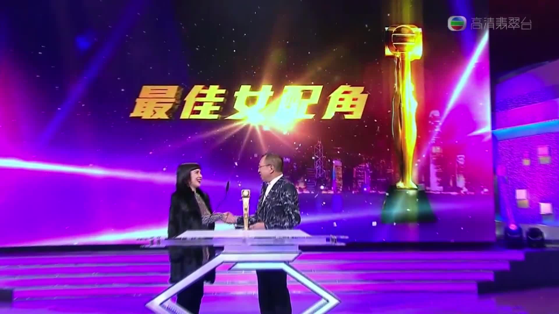 关注强降雨·甘肃兰州:暴雨困住200人消防紧急救援 - 海网宽频